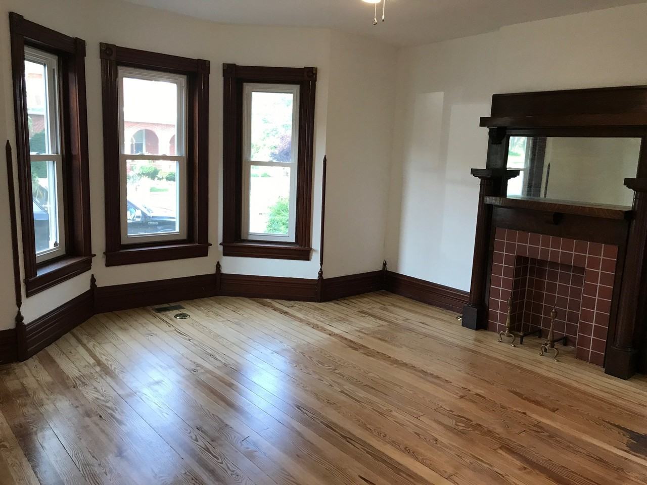 141 W Broad St #1stFL - Photo 7 of 12