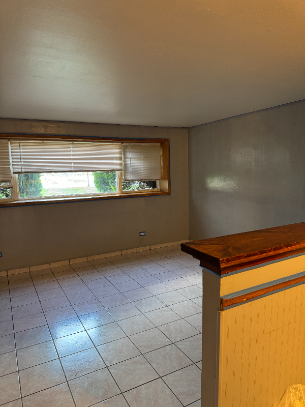 148 S 6th Ave #1 - Photo 2 of 15