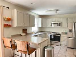 featured image of 264 Donna Ave