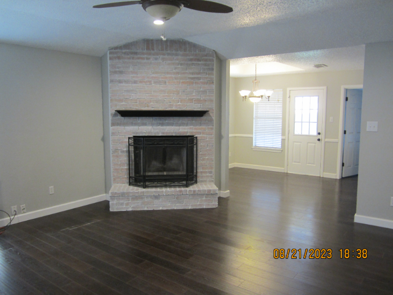 928 Meadowlark Dr - Photo 4 of 10