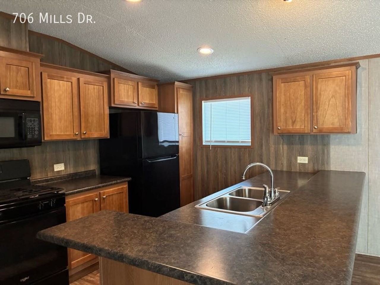 706 Mills Dr - Photo 6 of 19