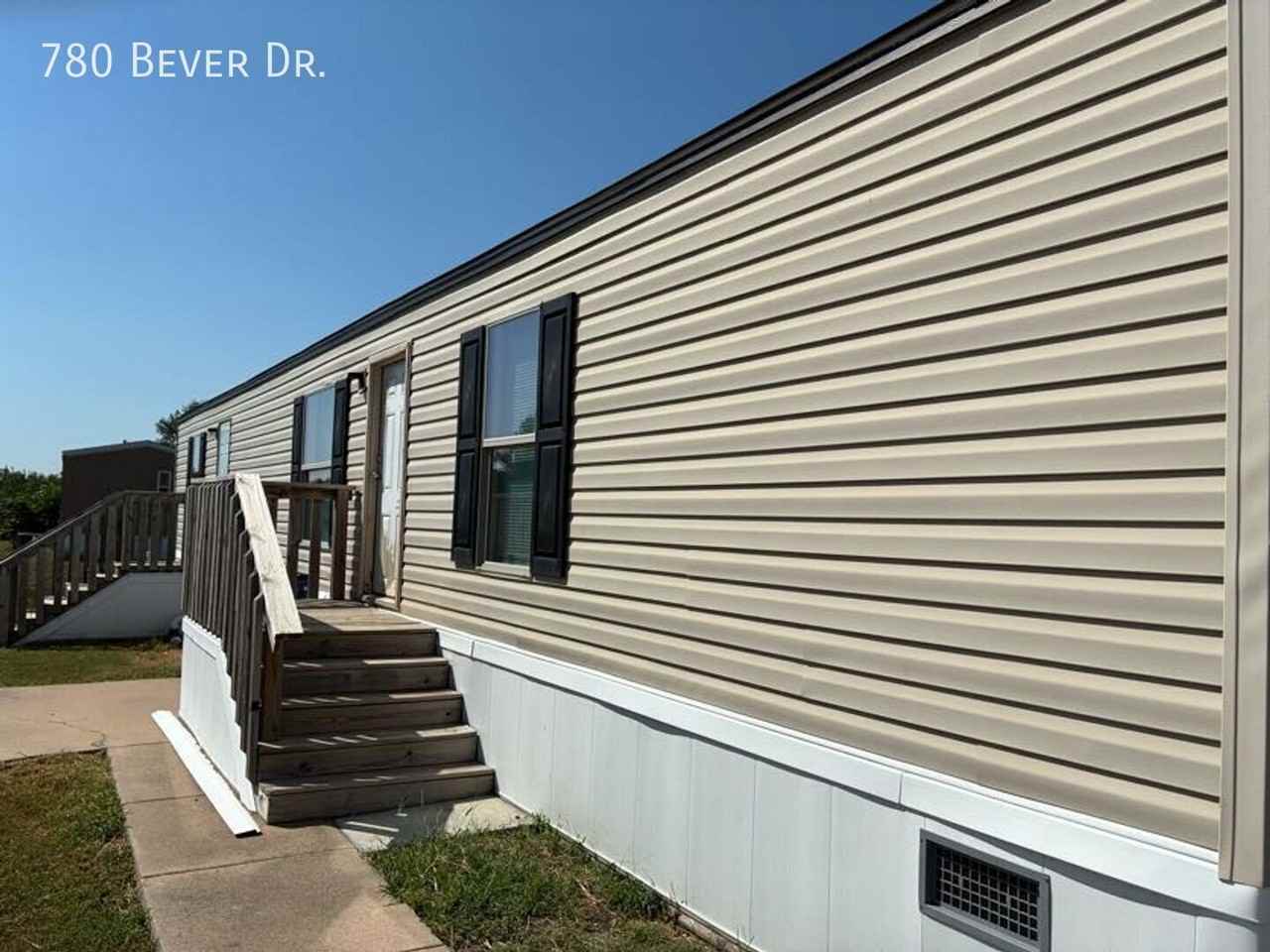 780 Bever Dr - Photo 2 of 19