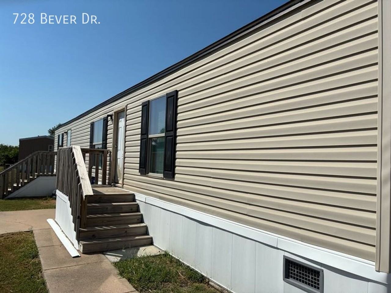 728 Bever Dr - Photo 2 of 18