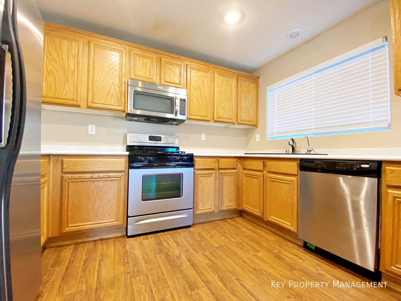 11723 Red Water Ct - Photo 6 of 27