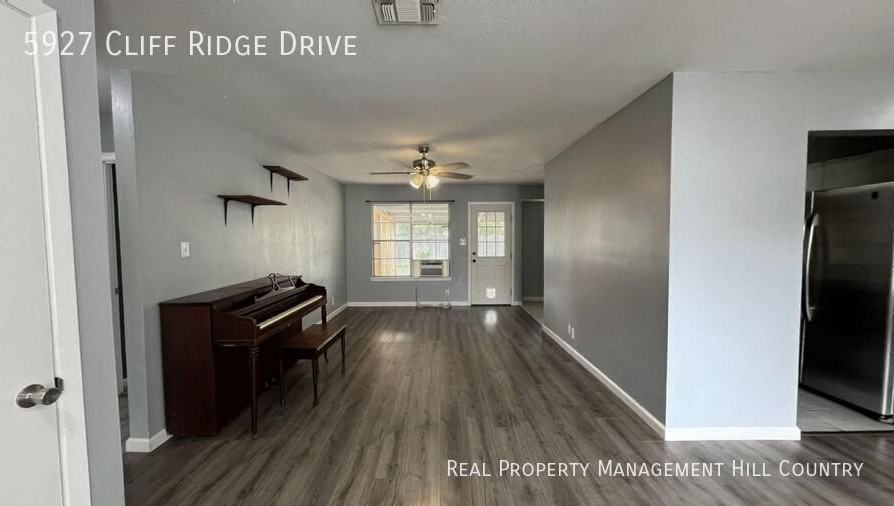 5927 Cliff Ridge Dr - Photo 4 of 20