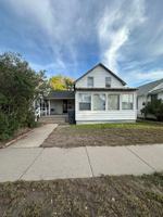 featured image of W 24th St