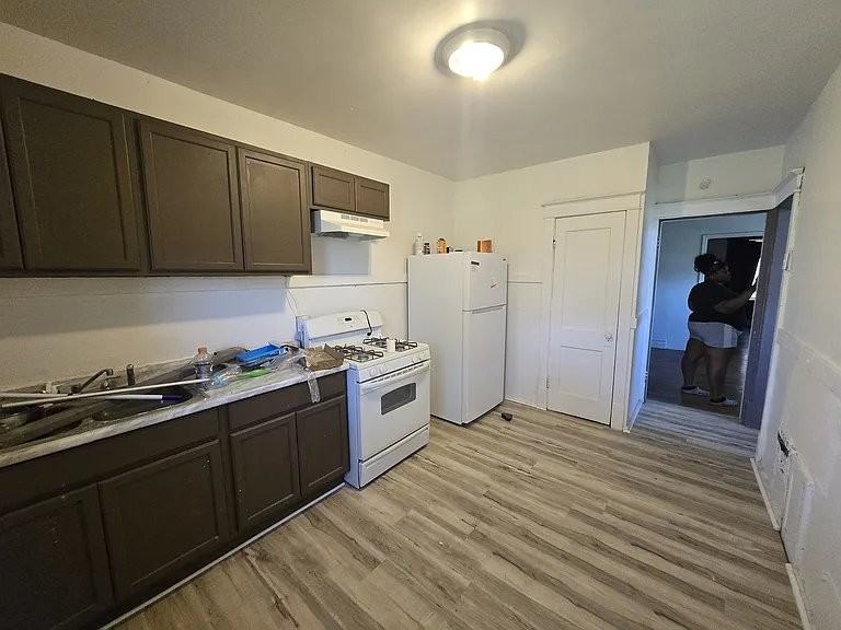 5216 Von Phul St #5218-2F - Photo 2 of 20