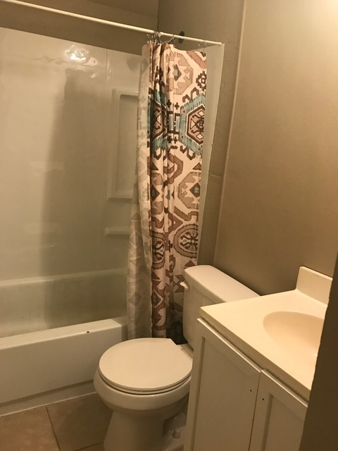 1530 Bennington Cv - Photo 4 of 13