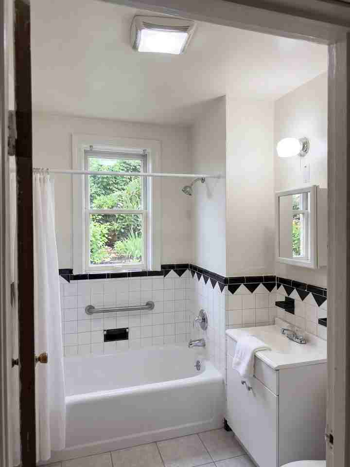 8687-8689 Oiole Ave #8687-1F - Photo 5 of 12
