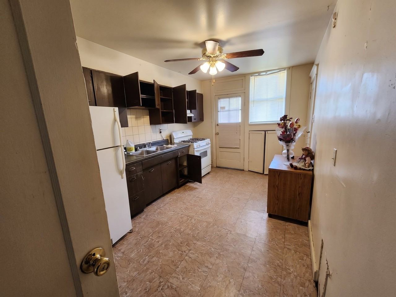 8687-8689 Oiole Ave #8687-1F - Photo 7 of 12