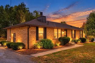 136 Creekwood Ln - Photo 1 of 1