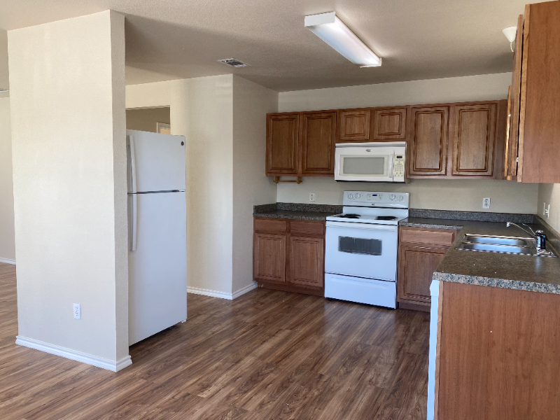 108 N 6th St #4 - Photo 2 of 10