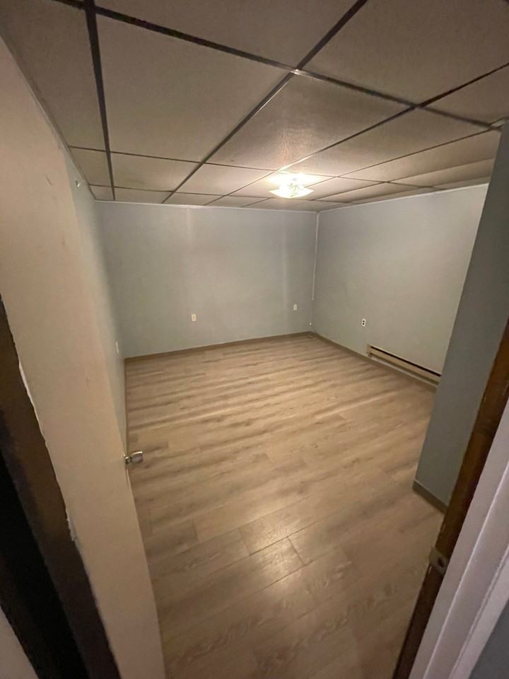 131 Wood St #101 - Photo 7 of 9