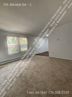 featured image of 704 Waskin Dr #C