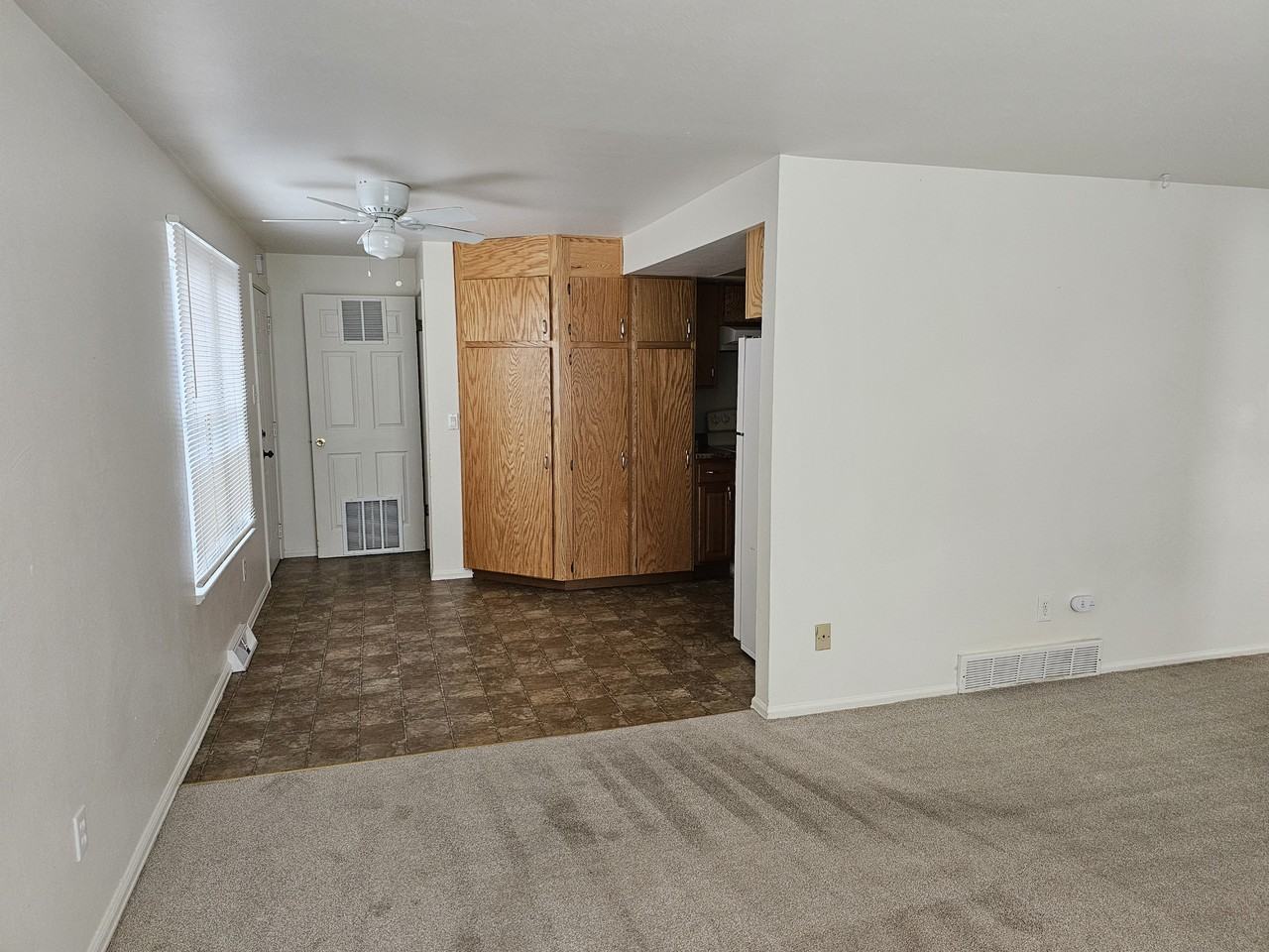 1162 Cree Dr - Photo 4 of 18