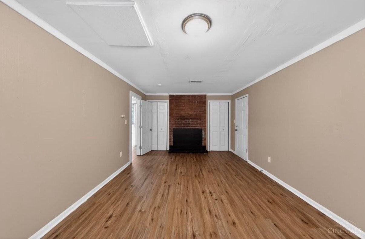 3180 Niagara St - Photo 5 of 10