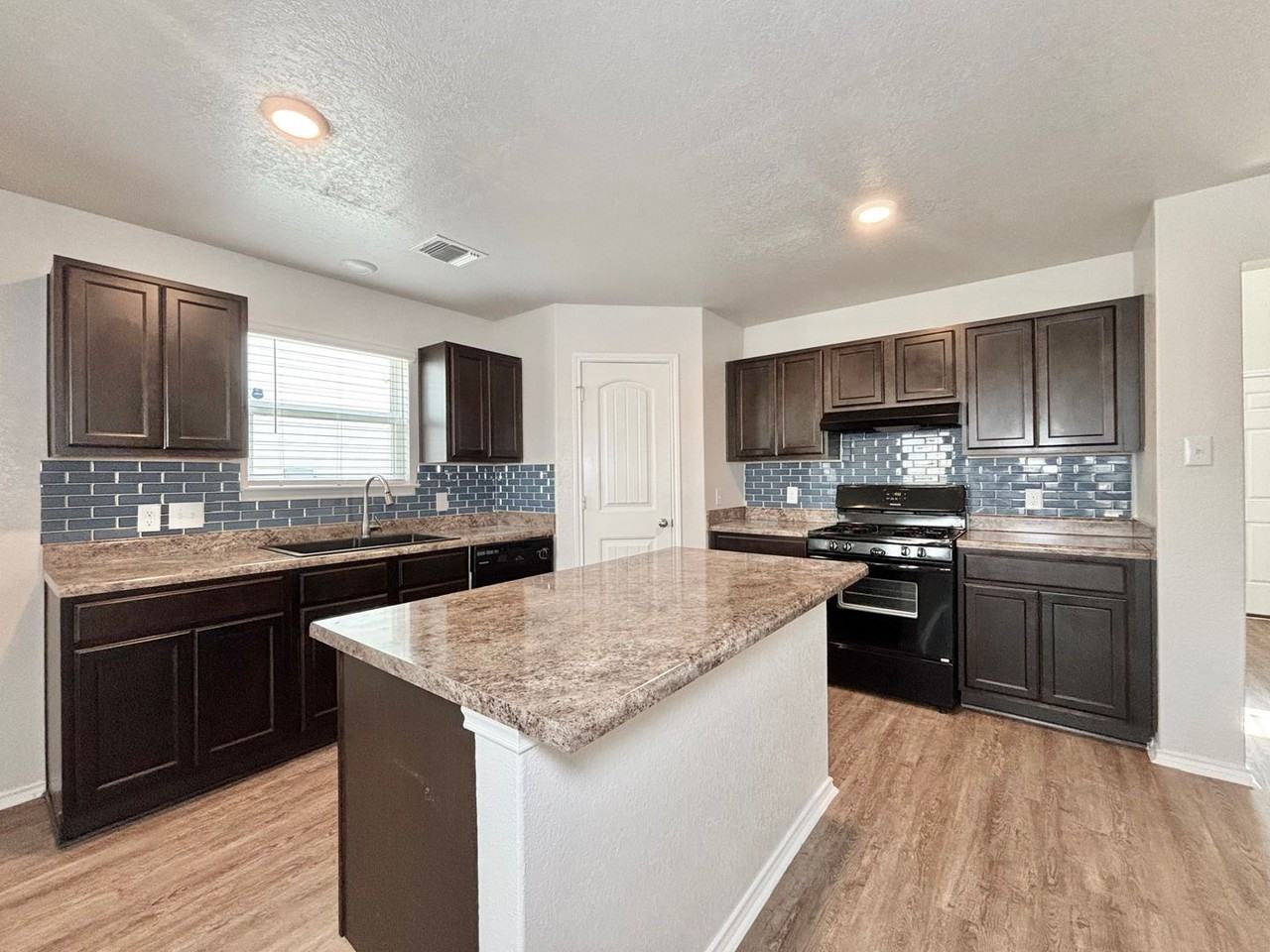8229 Rocky Pebble - Photo 2 of 16