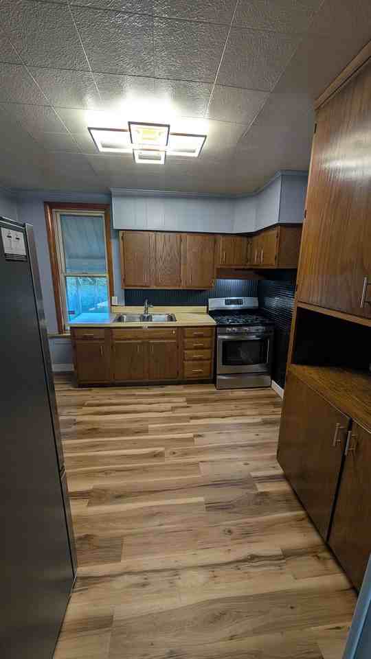 20 N Wayne St - Photo 3 of 18