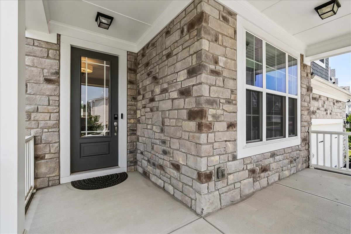 5216 Windmere Chase Dr - Photo 2 of 20