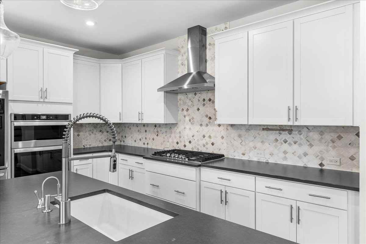 5216 Windmere Chase Dr - Photo 6 of 20