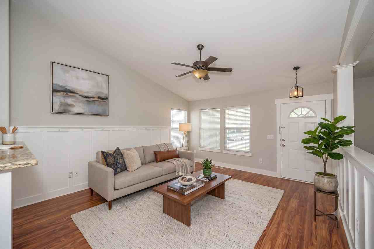 3949 E Sioux St - Photo 3 of 20