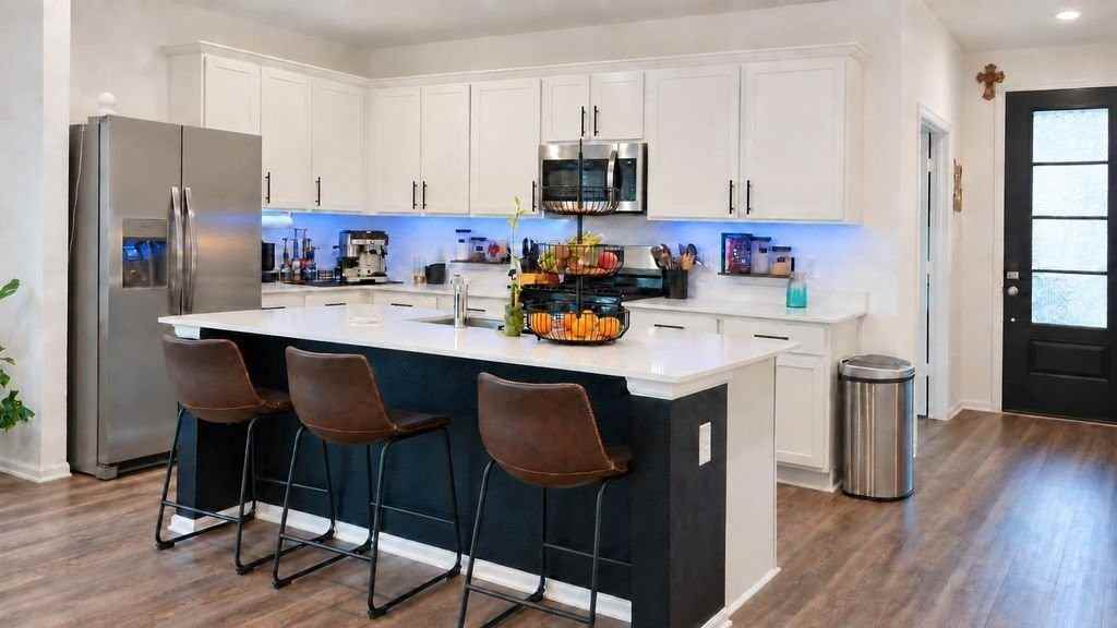 2916 Eden Lake Ln - Photo 4 of 20