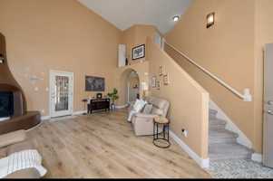featured image of 1012 Casa Maria Rd Ne