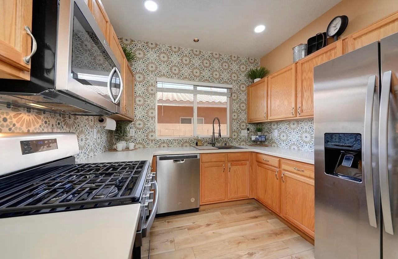 1012 Casa Maria Rd Ne - Photo 4 of 7