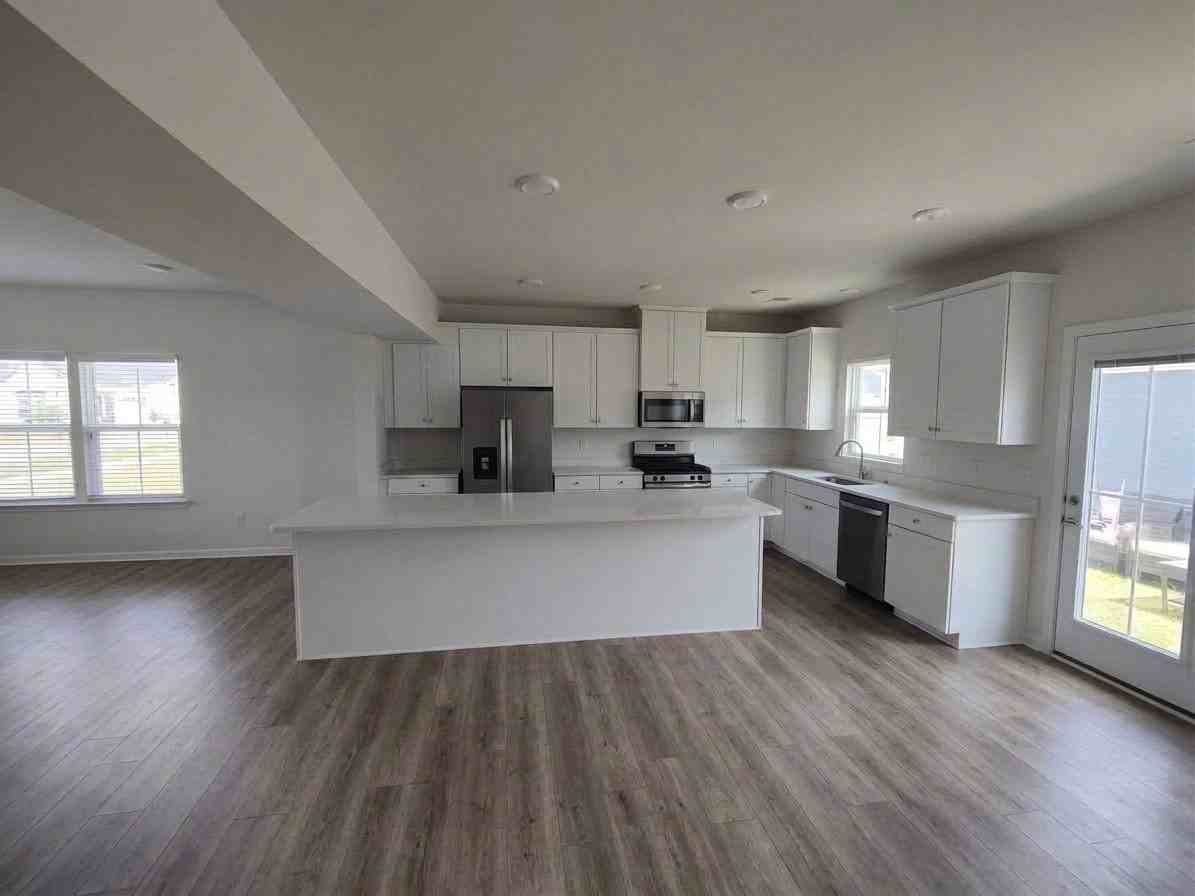 3089 Oglethorpe Dr - Photo 7 of 21