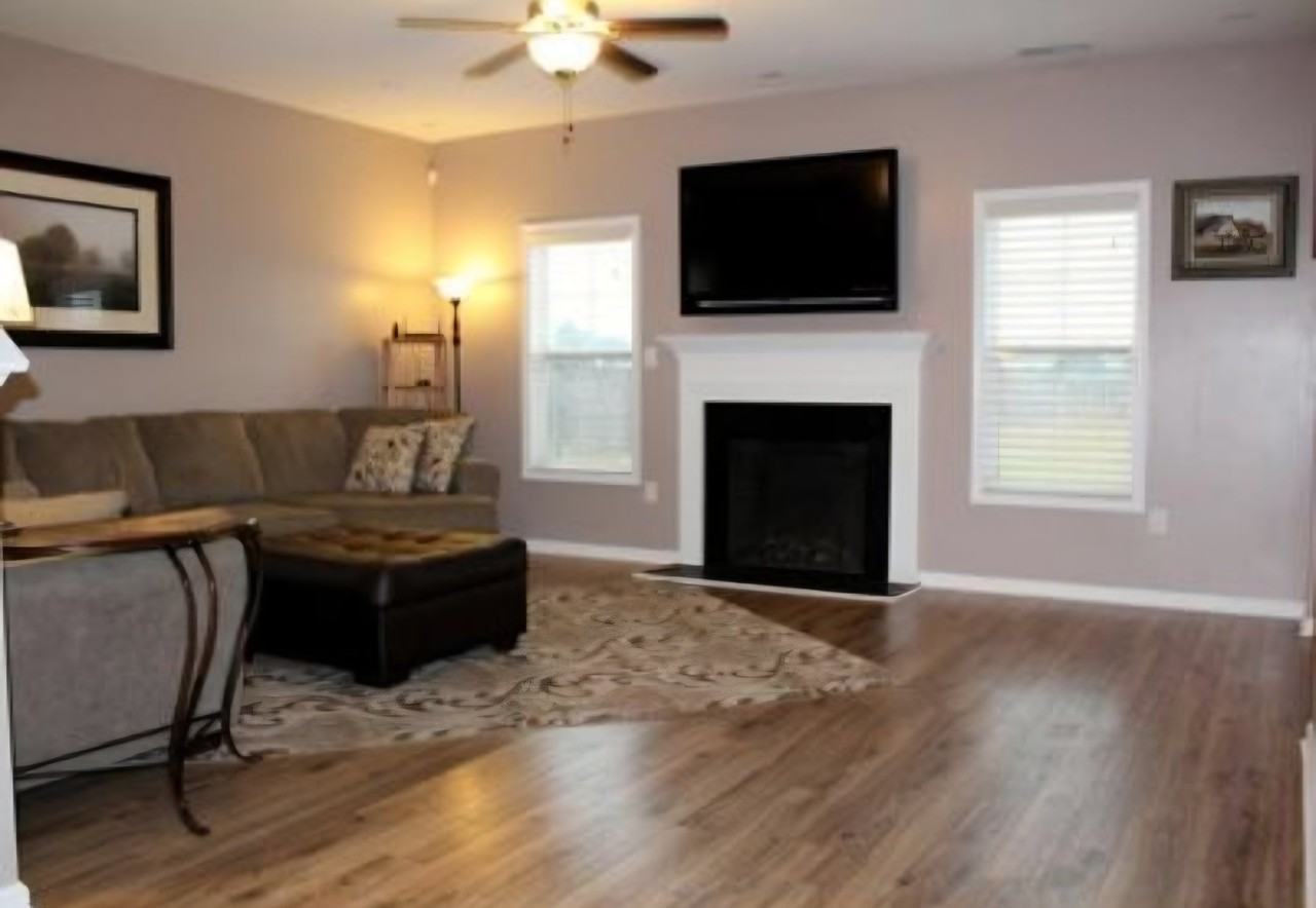 613 Pecan Grove Loop - Photo 2 of 18
