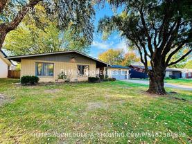 2222 E Meadow Dr - Photo 1 of 1