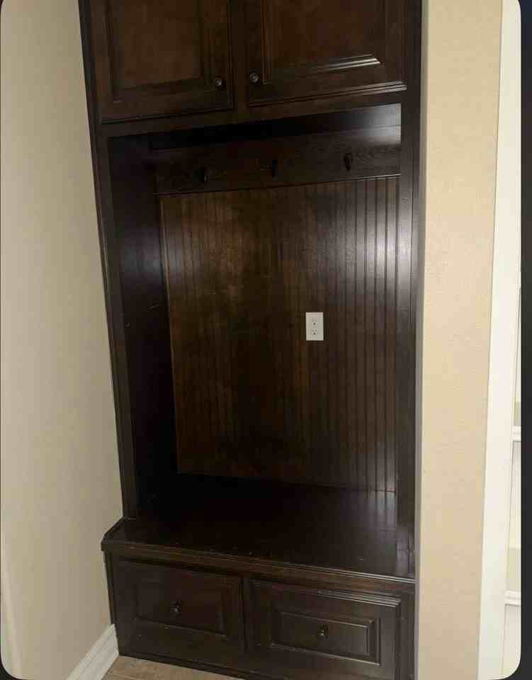 400 Remington Dr - Photo 4 of 17