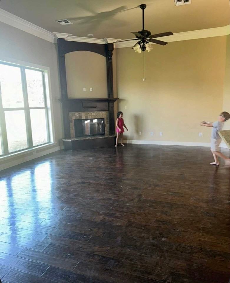 400 Remington Dr - Photo 6 of 17