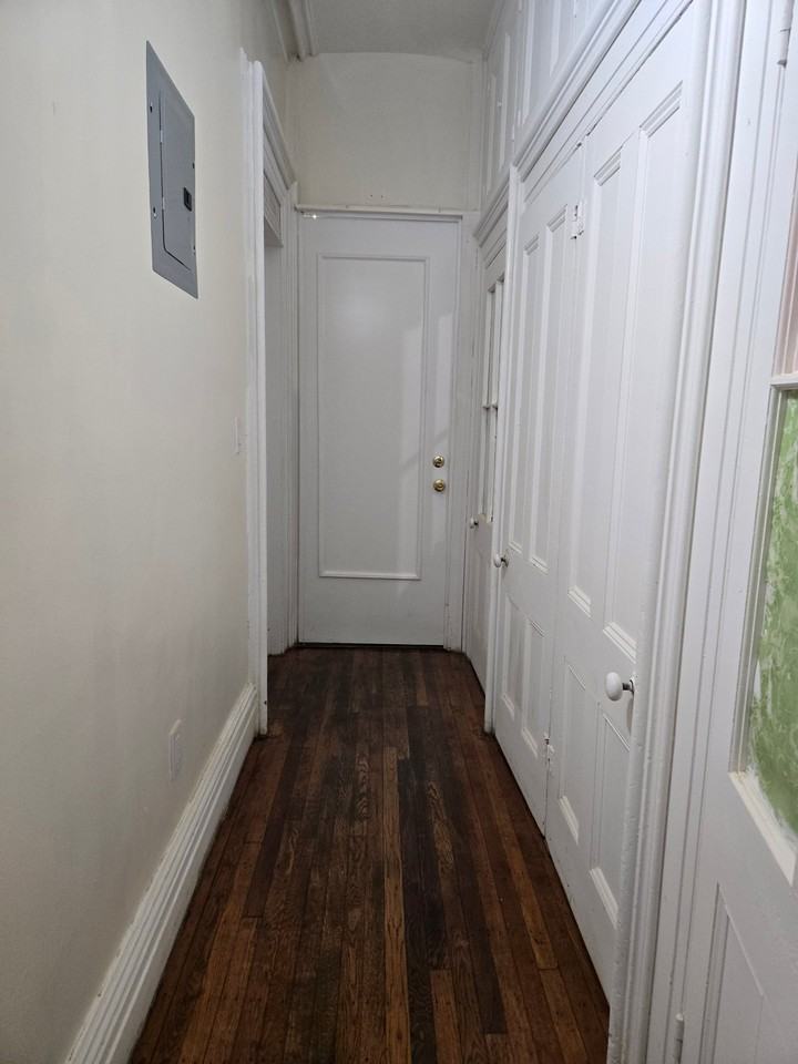 650 Monroe St #1 - Photo 3 of 10
