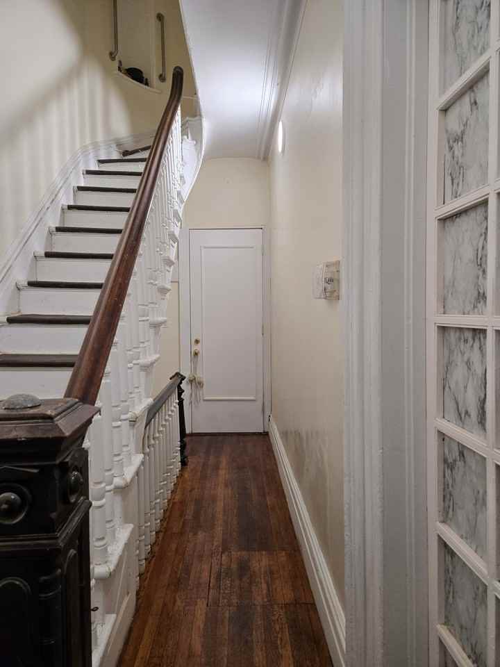 650 Monroe St #1 - Photo 4 of 10