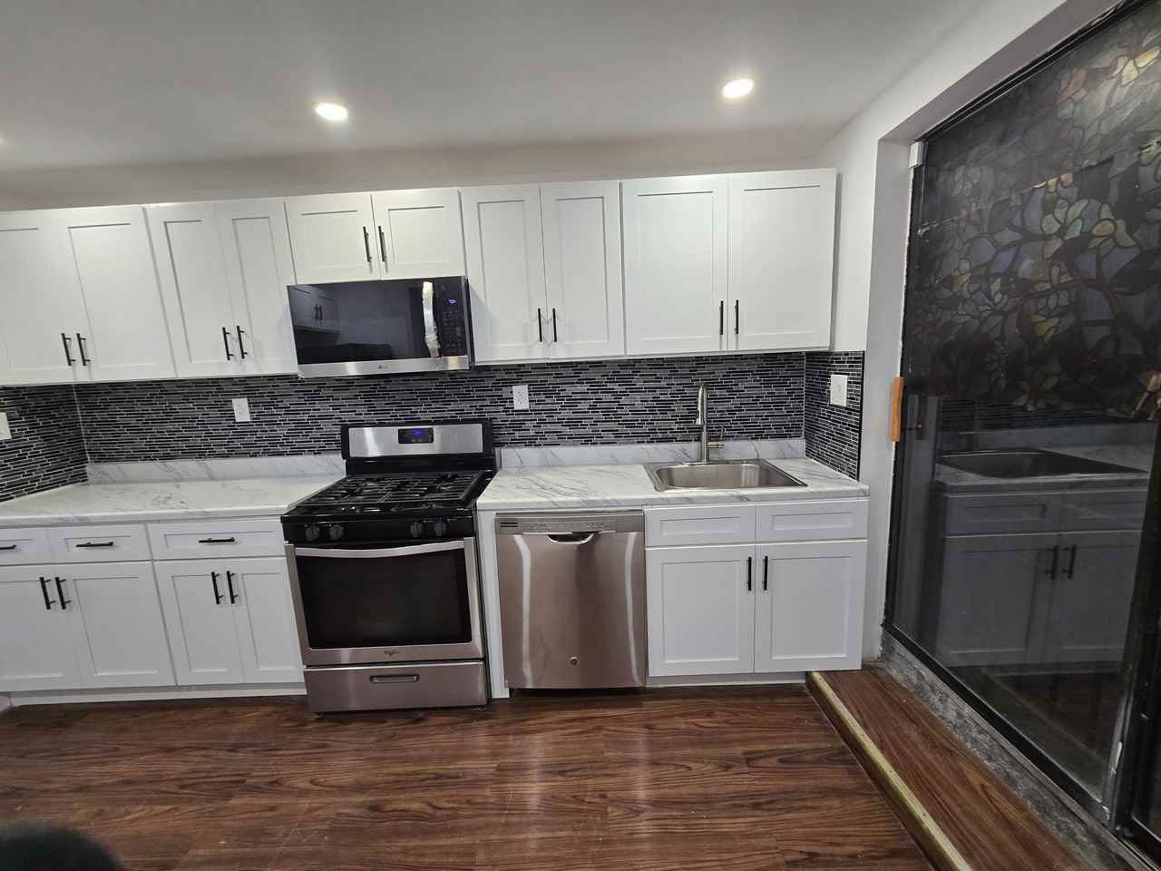 650 Monroe St #1 - Photo 6 of 10