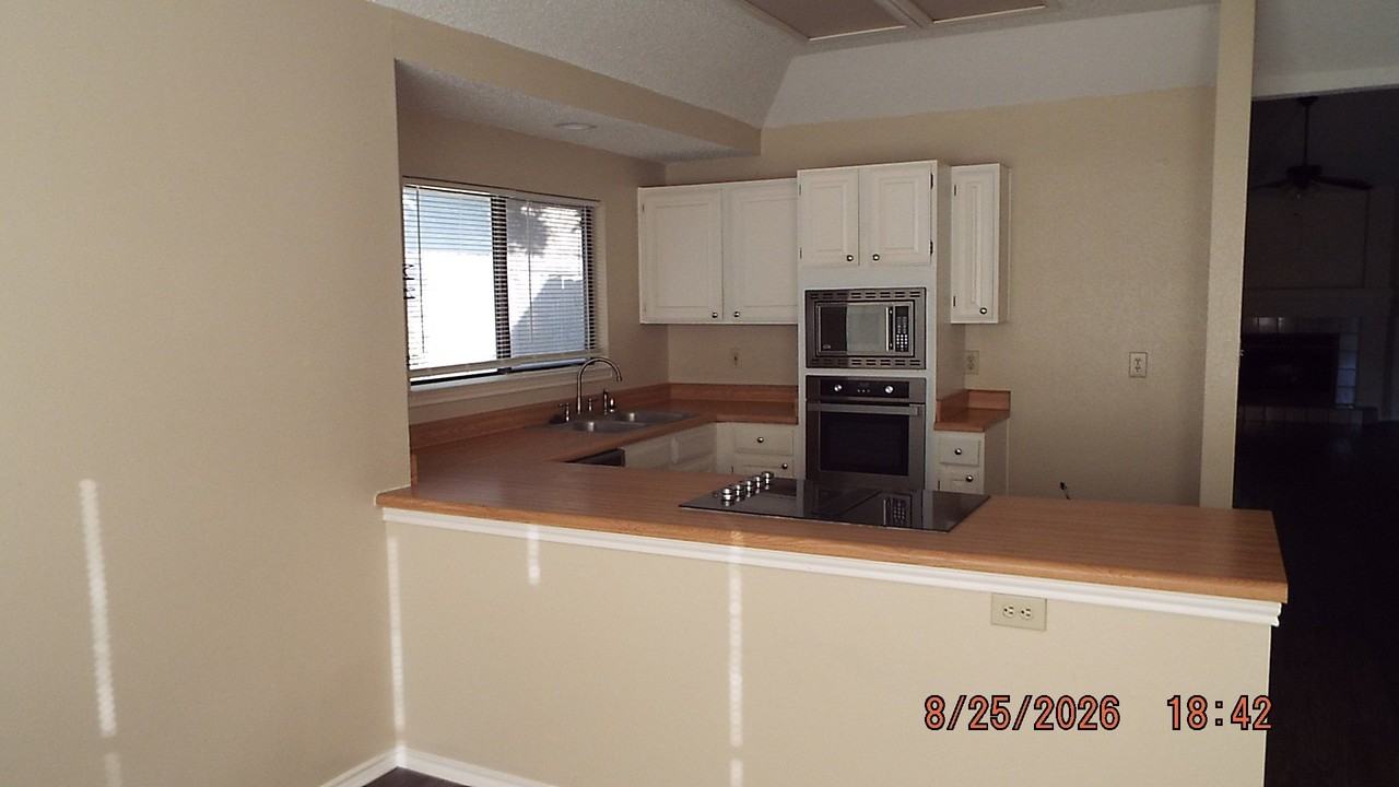 3422 Sunlit Grv - Photo 5 of 6