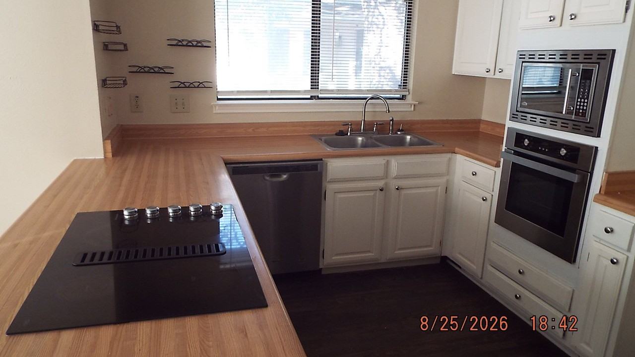 3422 Sunlit Grv - Photo 6 of 6