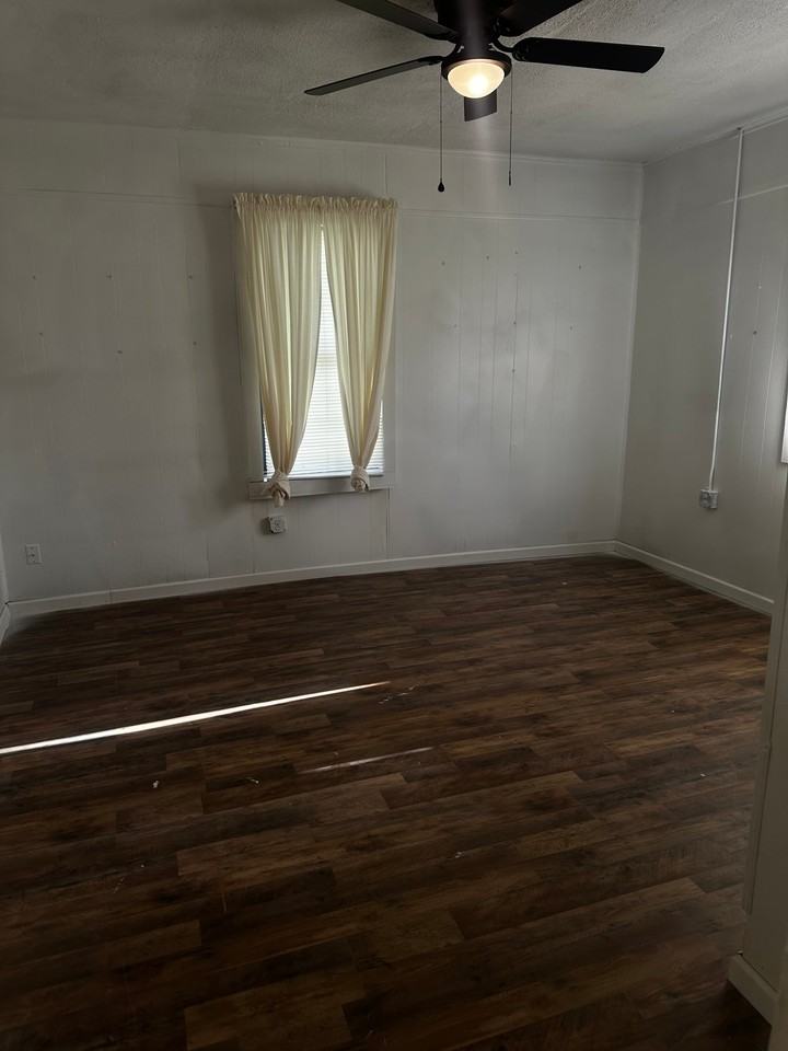 624 N 2nd Ave - Photo 4 of 16
