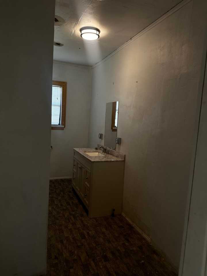 624 N 2nd Ave - Photo 5 of 16