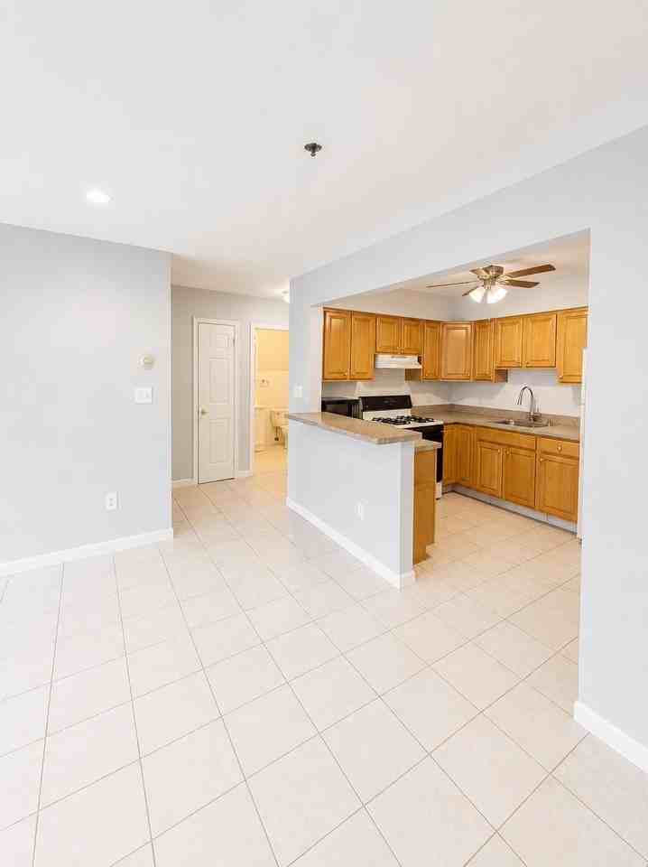 7221 Kennedy Blvd #2B - Photo 4 of 13