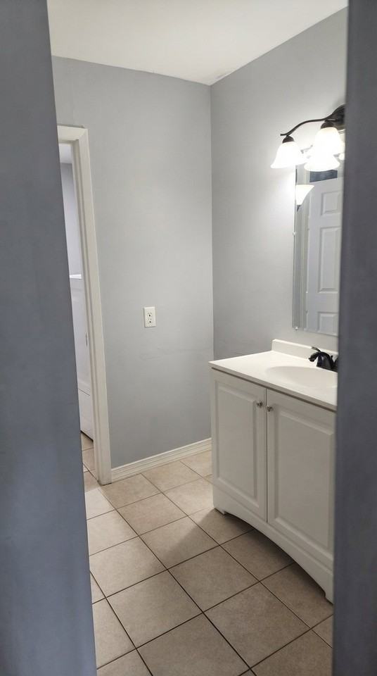 2530 Cottonwood Ct - Photo 2 of 20