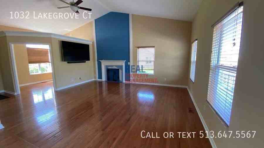 1032 Lakegrove Ct - Photo 4 of 28