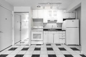 featured image of 10 Colonial Village Dr #2