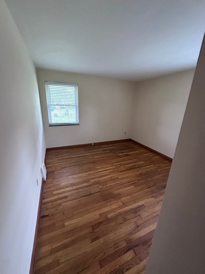 116 Sunnyside Ln - Photo 5 of 7