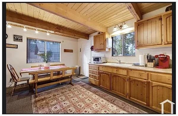 2017 Manzanita Ln - Photo 4 of 27