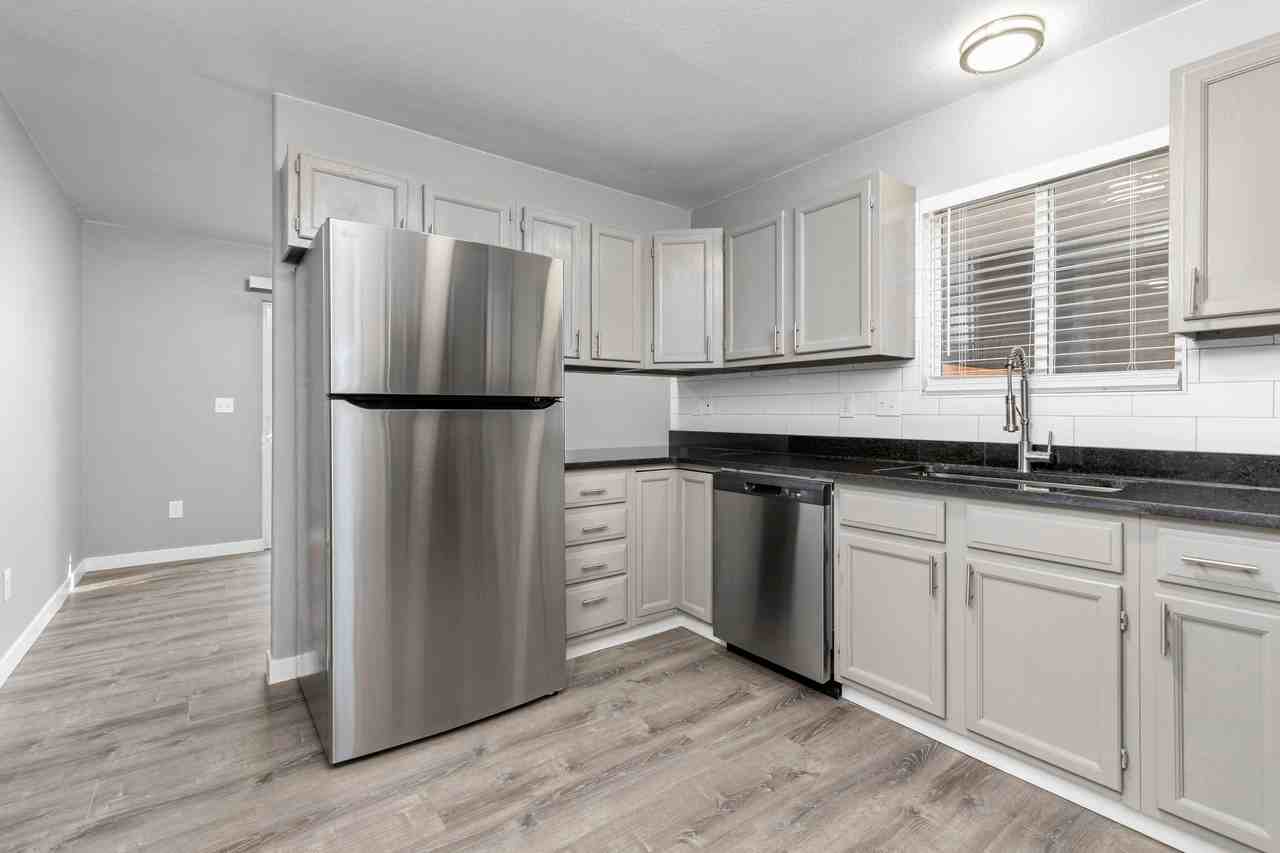 508 King Ct - Photo 5 of 17