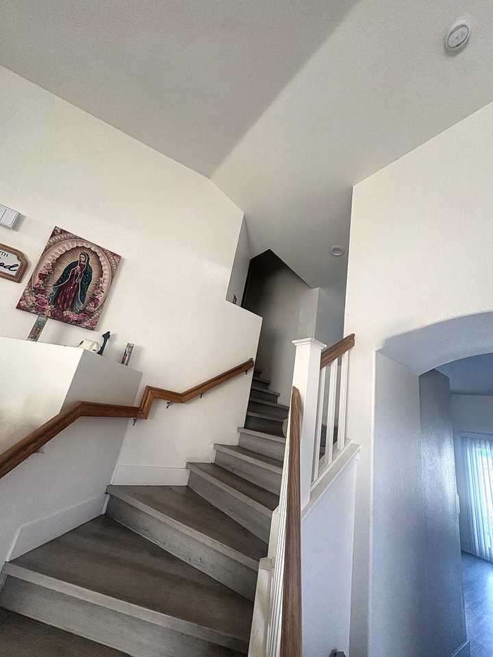 4718 Pennel Ct - Photo 5 of 10