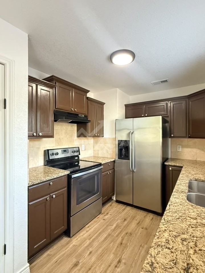 4718 Saddle Rdg - Photo 6 of 17