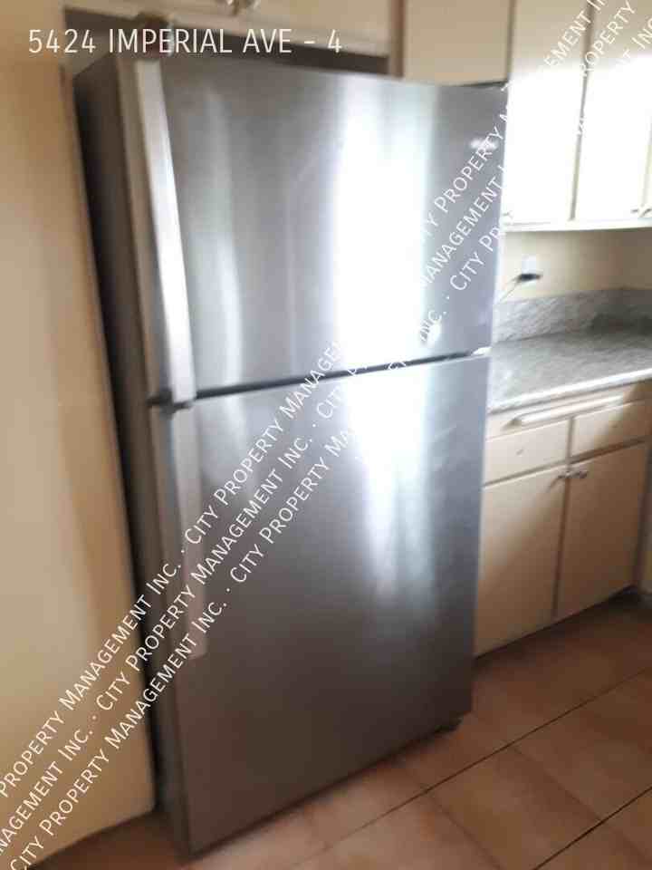 5424 Imperial Ave #4 - Photo 6 of 6